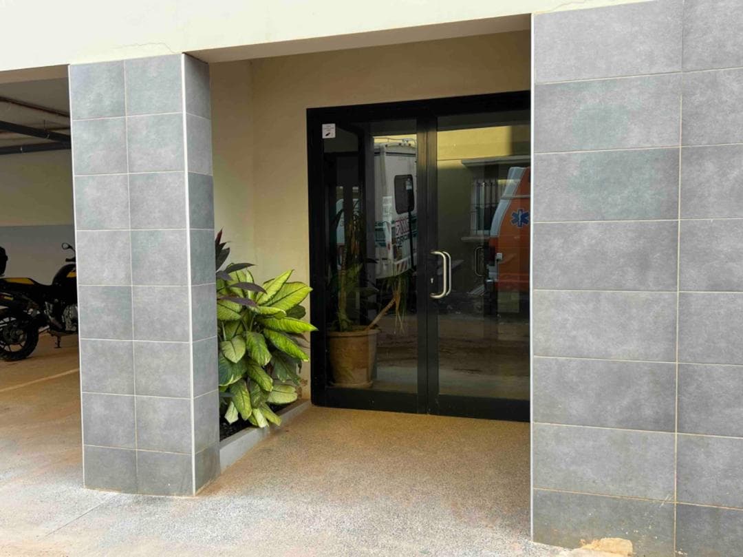 Photo de Immeuble de rapport à vendre – Ngor Almadies, Dakar