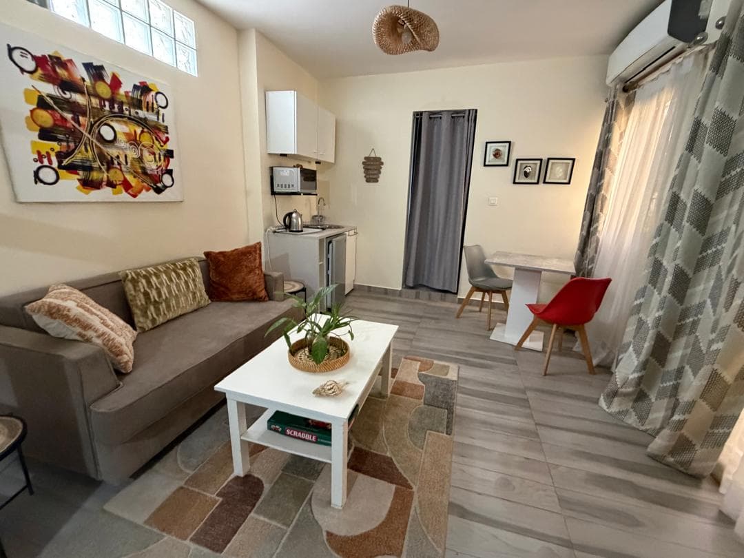 Photo de Villa à vendre à Sypres 2 – Dakar