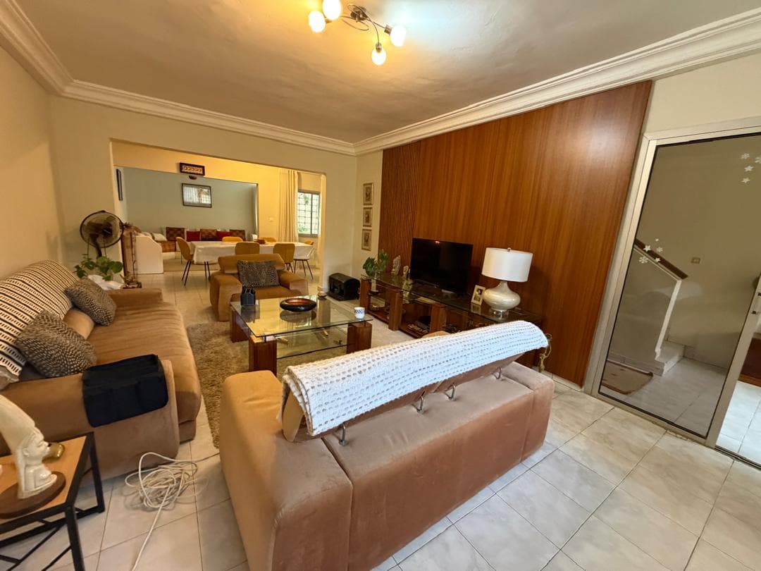 Photo de Villa à vendre à Sypres 2 – Dakar