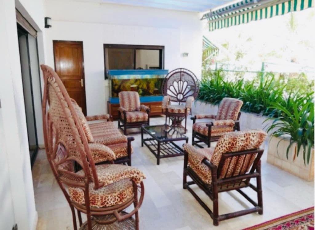 Photo de Villa de prestige à vendre à Fann Résidence – Dakar
