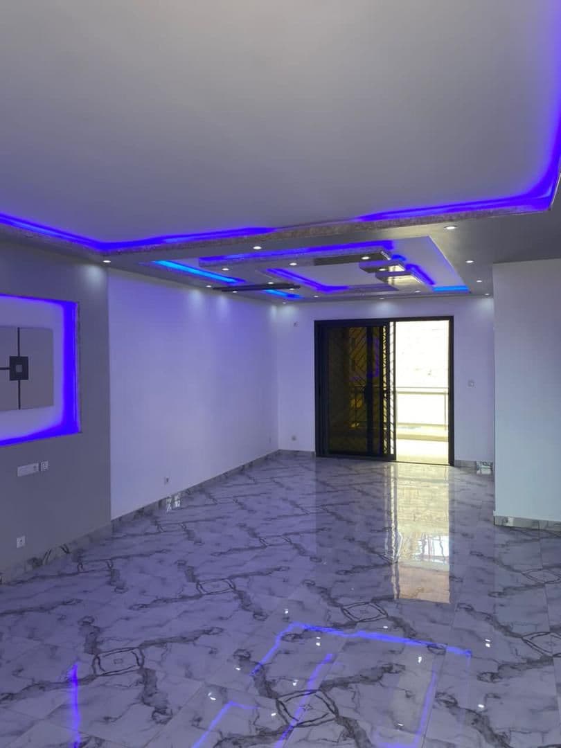 Photo de Villa de Prestige R+3 avec Piscine – Les Almadies