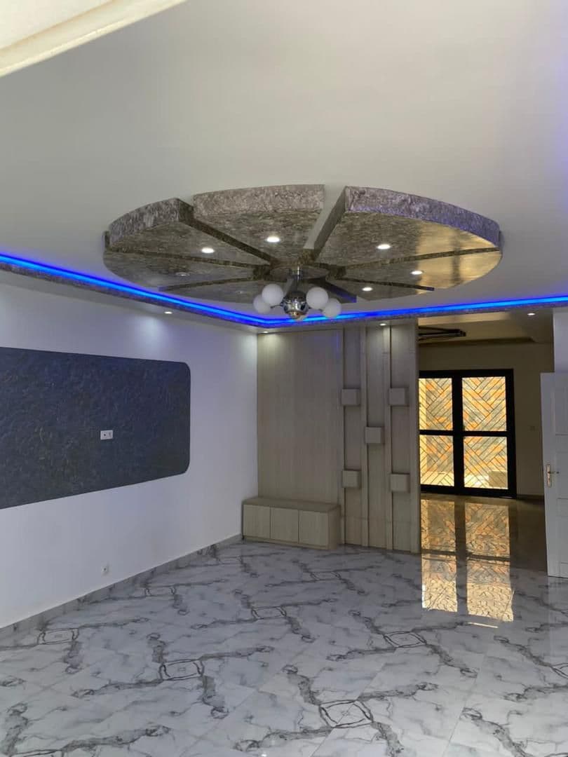 Photo de Villa de Prestige R+3 avec Piscine – Les Almadies