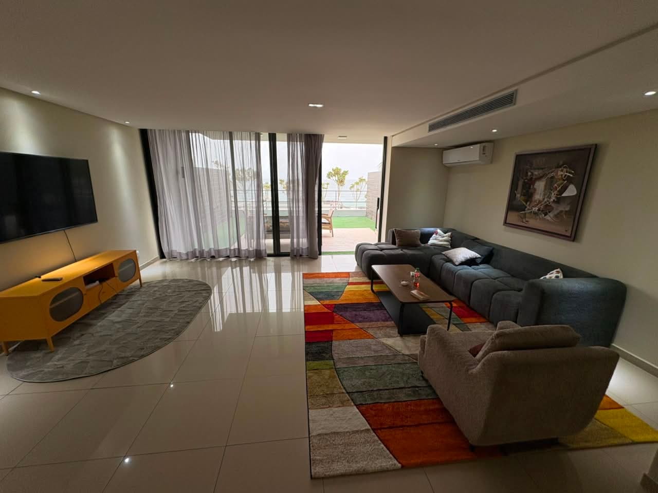 Photo de Appartement Duplex Meublé de Standing – Résidence Waterfront (Mermoz)