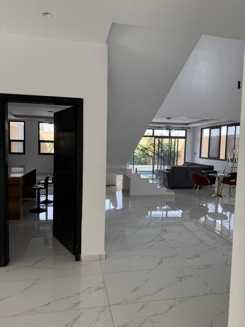 Photo de VILLA DE STANDING À VENDRE - NGAPAROU (M'BOUR)
