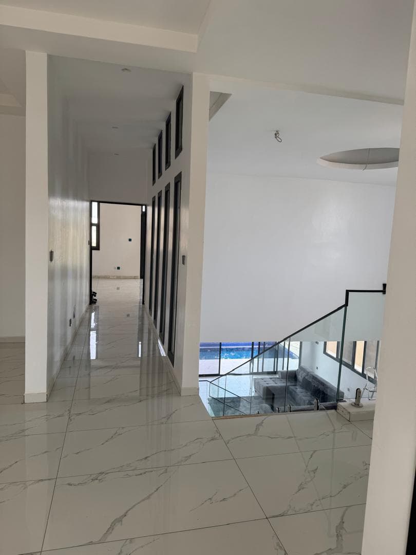 Photo de VILLA DE STANDING À VENDRE - NGAPAROU (M'BOUR)