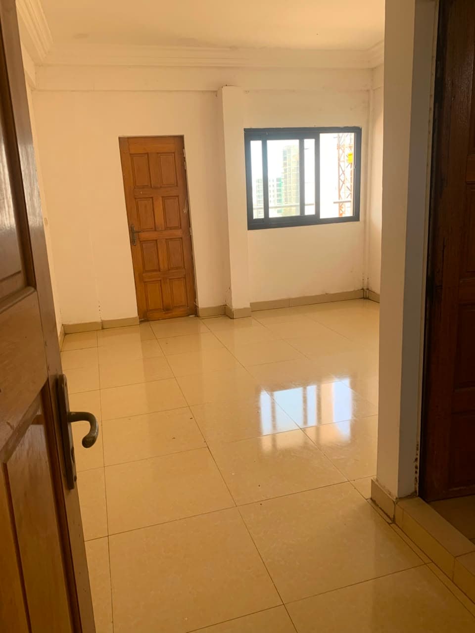 Photo de Immeuble R+9 à vendre – Point E, Dakar