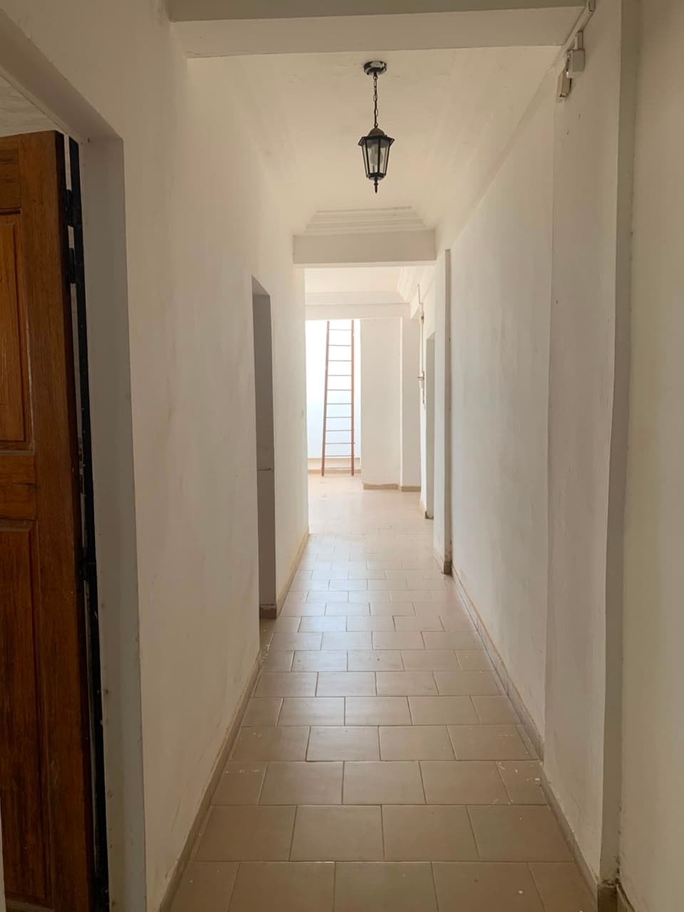 Photo de Immeuble R+9 à vendre – Point E, Dakar
