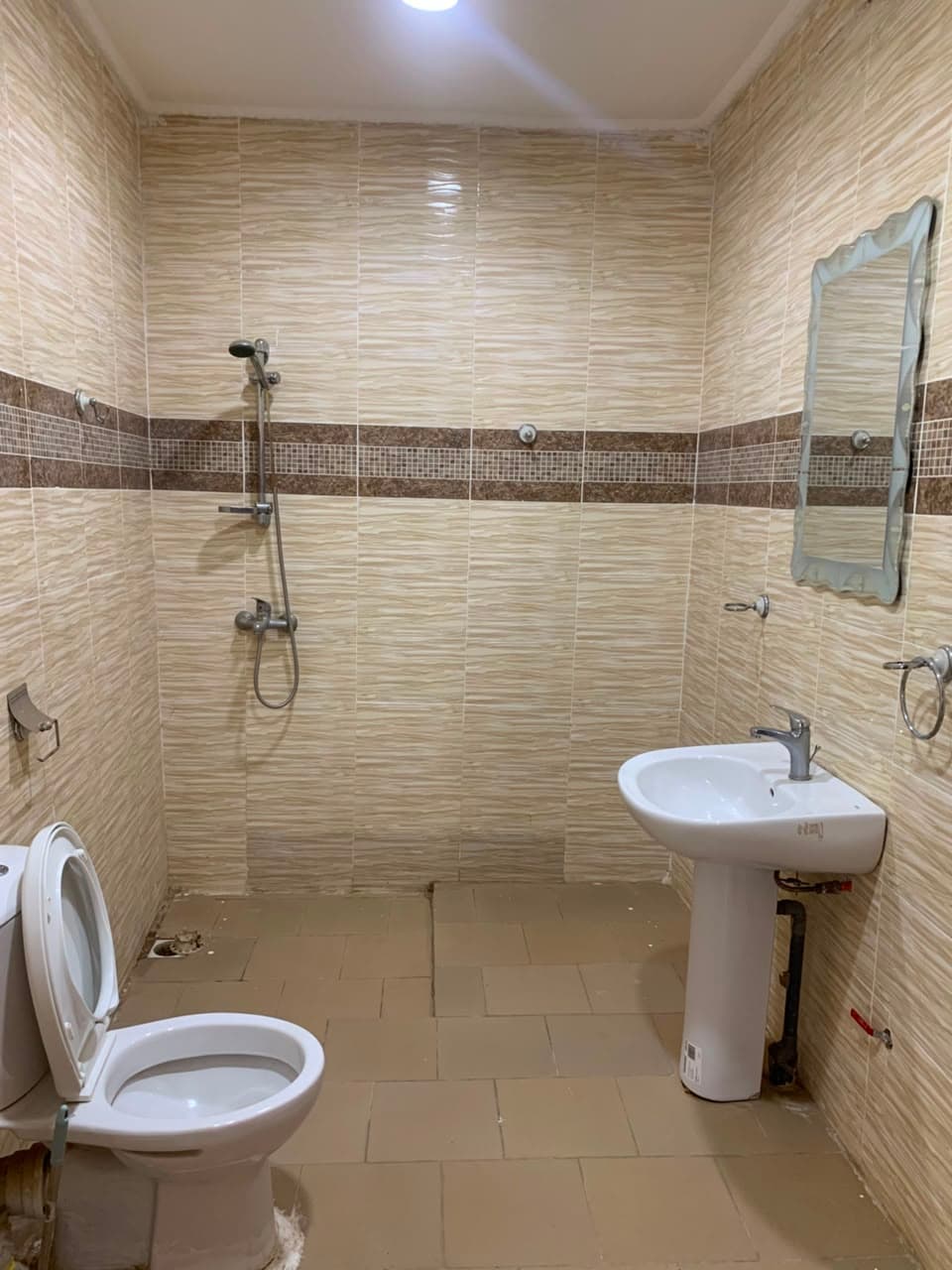 Photo de Immeuble R+9 à vendre – Point E, Dakar